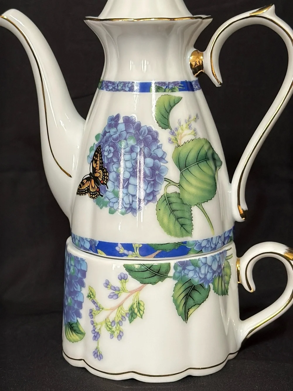 White Porcelain Hydrangea Tea-for-One Set with Gold Trim